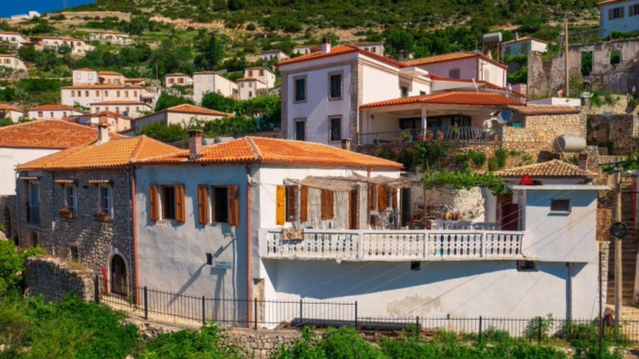 Shotgun Hostel & Guesthouse Vuno Экстерьер фото