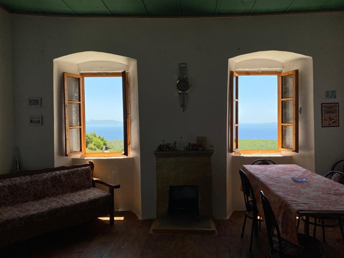 Shotgun Hostel & Guesthouse Vuno Экстерьер фото