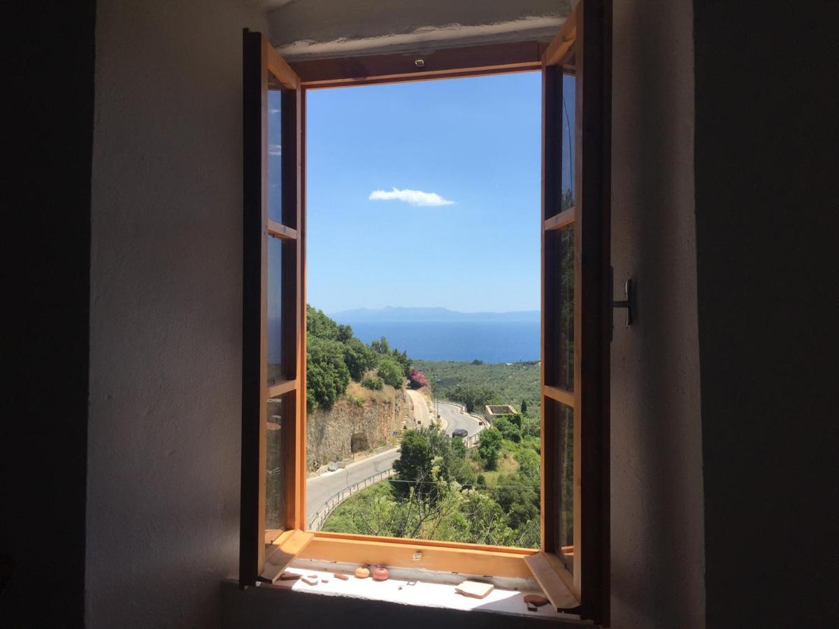 Shotgun Hostel & Guesthouse Vuno Экстерьер фото