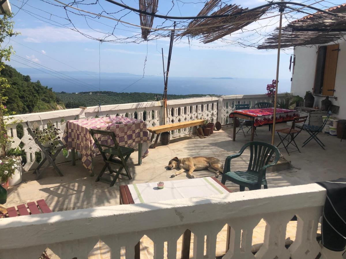 Shotgun Hostel & Guesthouse Vuno Экстерьер фото
