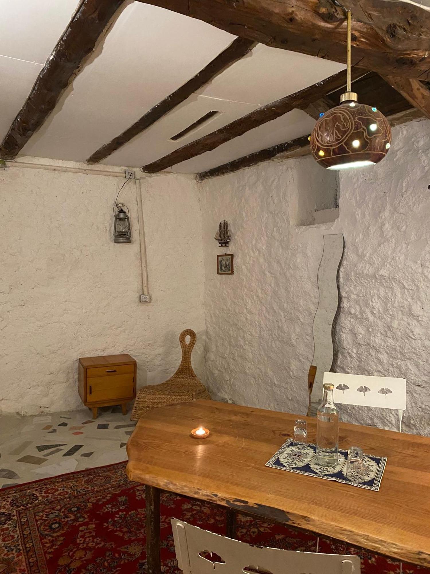 Shotgun Hostel & Guesthouse Vuno Экстерьер фото